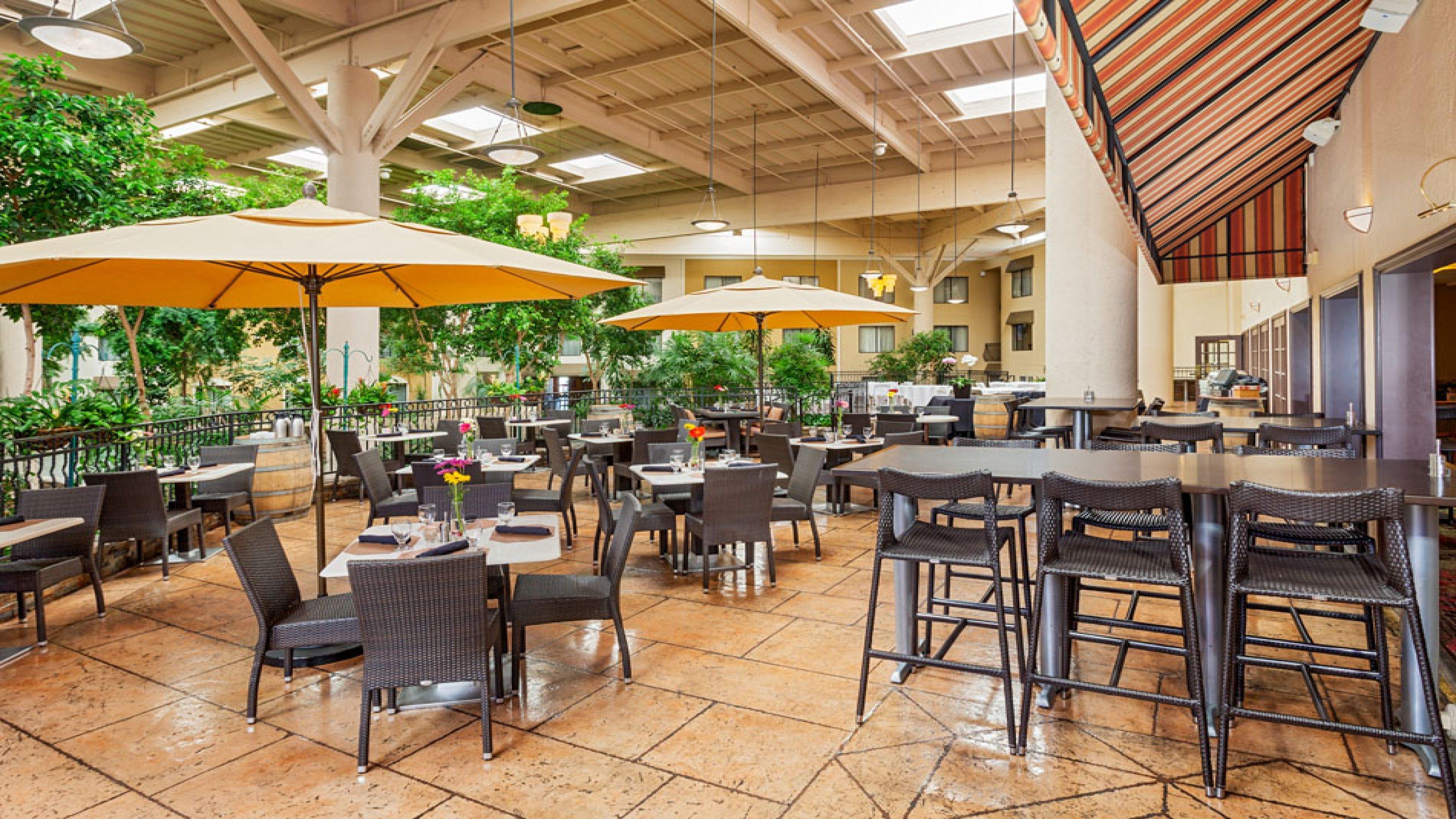Concord Plaza Hotel Zewnętrze zdjęcie