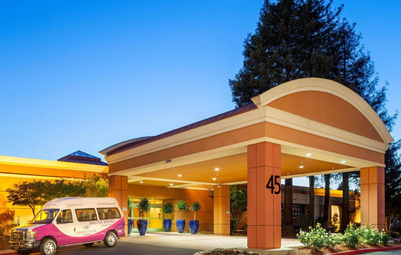 Concord Plaza Hotel Zewnętrze zdjęcie